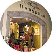 Schaufenster des Geschäfts Habsburg